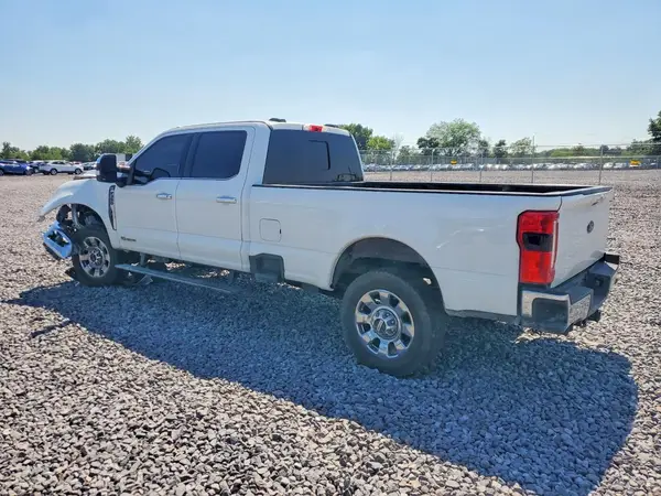 1FT8W3BT8RED22251 2024 FORD F350 - Image 2