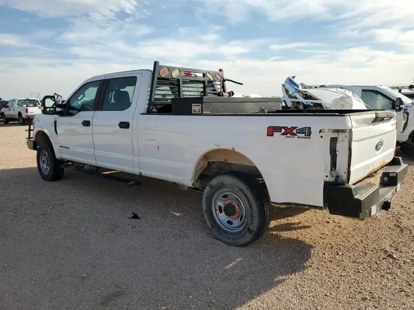 1FT8W3BT9JEB89052 2018 FORD F350 - Image 2
