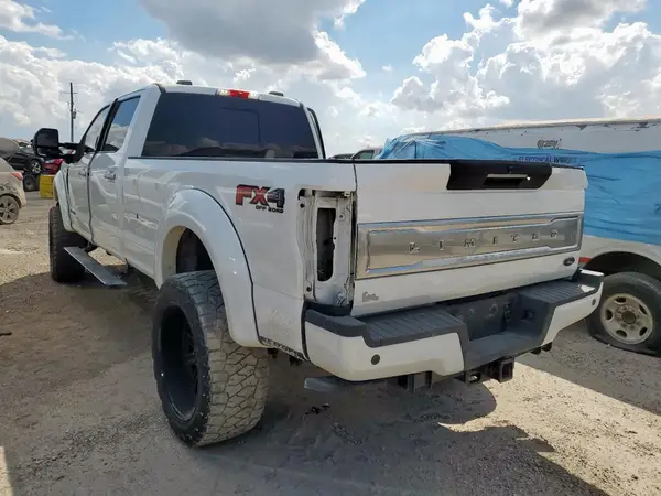 1FT8W3BT9NED88608 2022 FORD F350 - Image 2