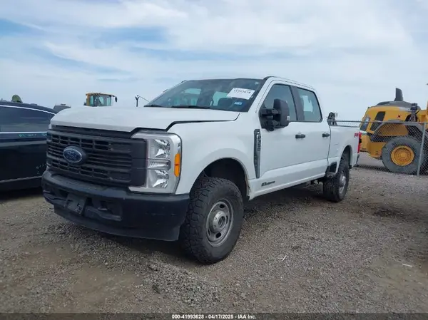 1FT8W3BT9PEE19553 2023 FORD F350 - Image 2
