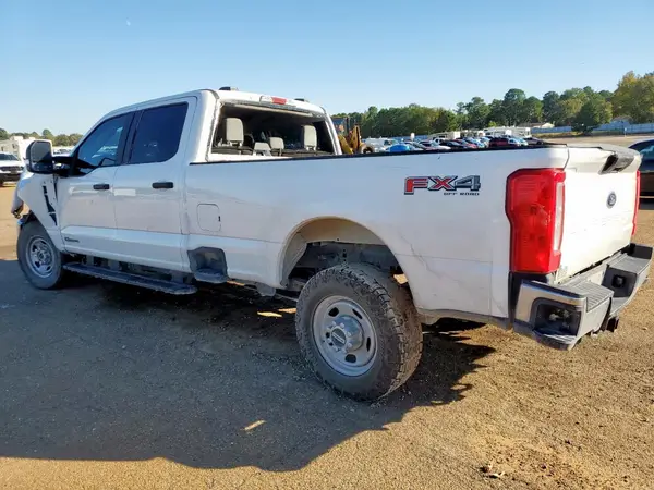 1FT8W3BT9RED96956 2024 FORD F350 - Image 2