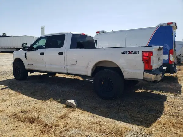 1FT8W3BTXJEB12805 2018 FORD F350 - Image 2
