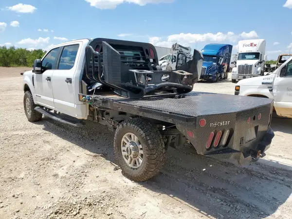 1FT8W3BTXJEC24018 2018 FORD F350 - Image 2
