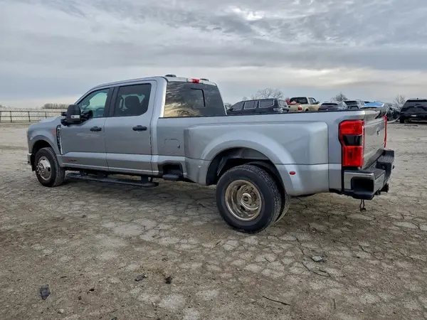 1FT8W3CM7PEC08813 2023 FORD F350 - Image 2