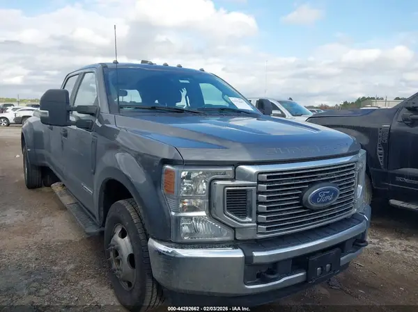 1FT8W3CT1NEF44039 2022 FORD F350 - Image 1
