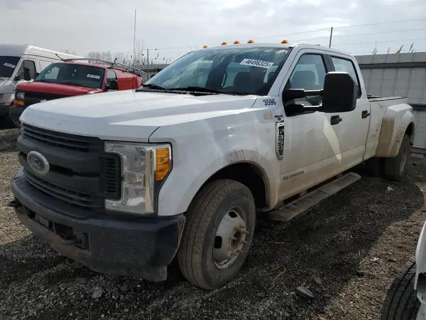 1FT8W3CT2HED33596 2017 FORD F350 - Image 2