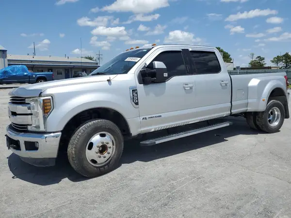 1FT8W3CT2JEB88825 2018 FORD F350 - Image 1