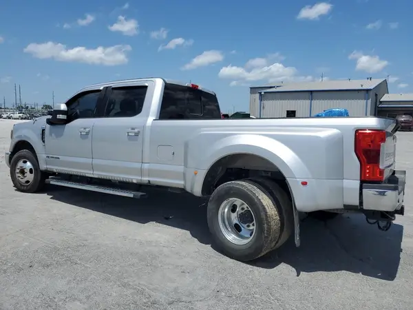 1FT8W3CT2JEB88825 2018 FORD F350 - Image 2