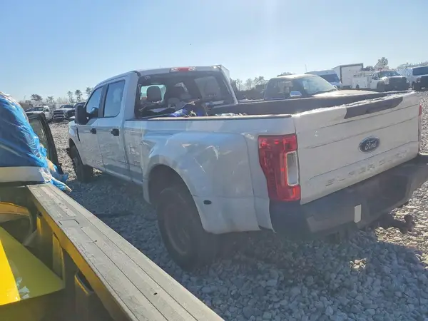 1FT8W3CT3KEF60951 2019 FORD F350 - Image 2