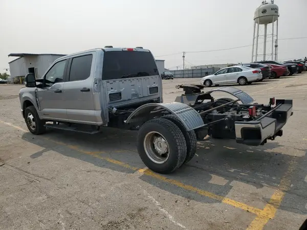 1FT8W3CT5REC04432 2024 FORD F350 - Image 2
