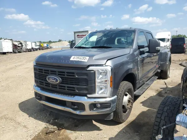 1FT8W3CT5REC12062 2024 FORD F350 - Image 1
