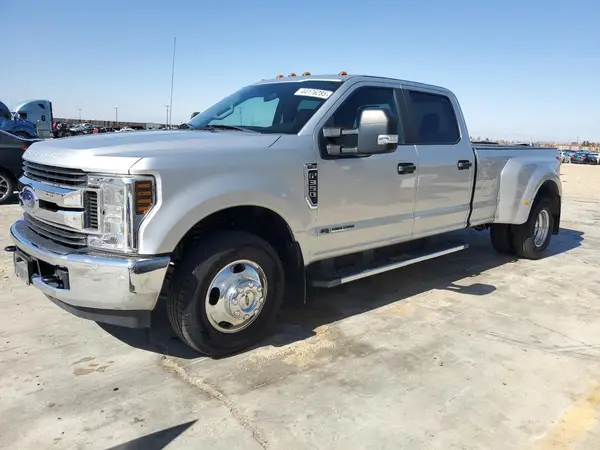 1FT8W3CT7JEB51799 2018 FORD F350 - Image 1