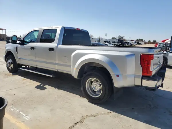 1FT8W3CT7JEB51799 2018 FORD F350 - Image 2