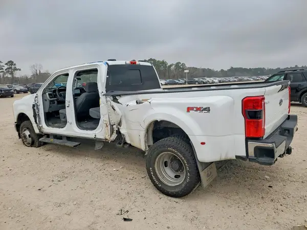 1FT8W3DM0PED20562 2023 FORD F350 - Image 2
