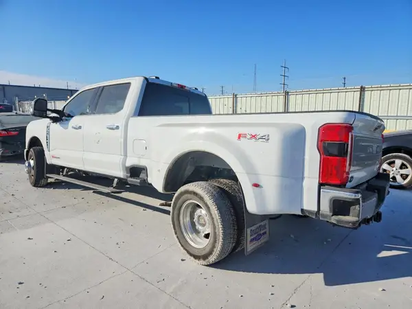 1FT8W3DM2REF96986 2024 FORD F350 - Image 2
