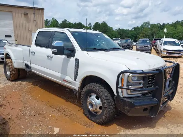 1FT8W3DM5PEC22899 2023 FORD F350 - Image 2