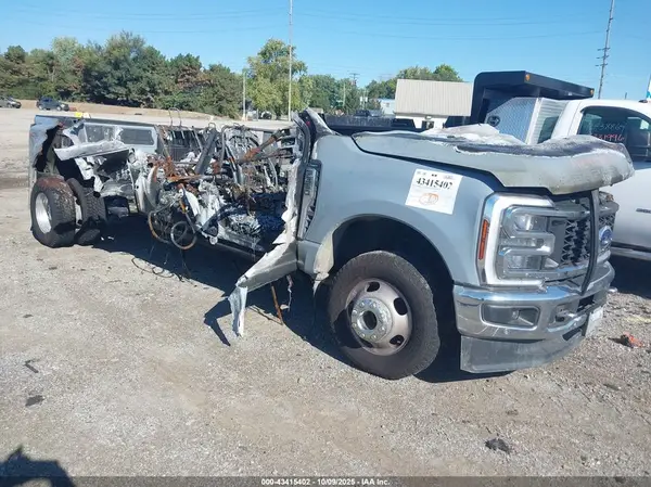 1FT8W3DM8REC01273 2024 FORD F350 - Image 1
