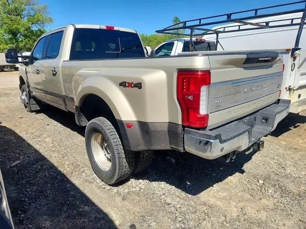 1FT8W3DT0HEE02123 2017 FORD F350 - Image 2