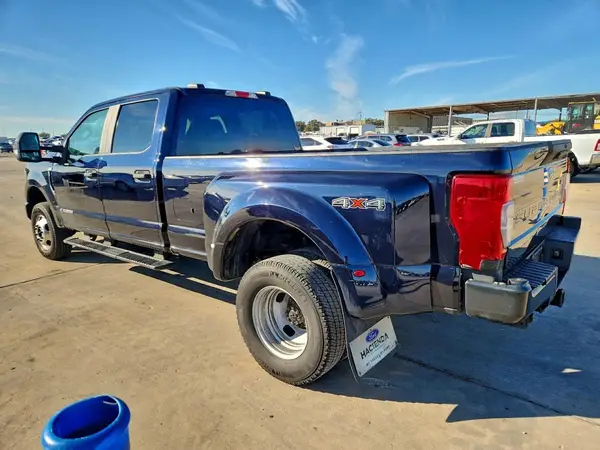 1FT8W3DT0NED04219 2022 FORD F350 - Image 2