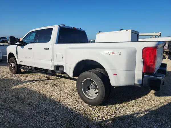 1FT8W3DT0SEC95128 2025 FORD F350 - Image 2