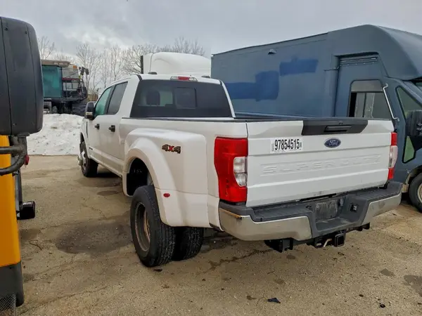 1FT8W3DT1NEG22978 2022 FORD F350 - Image 2