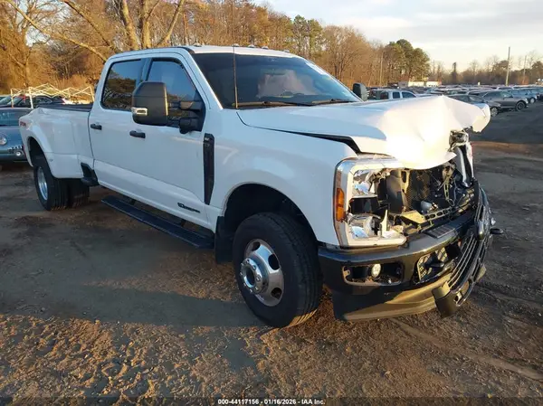 1FT8W3DT1REC40827 2024 FORD F350 - Image 1