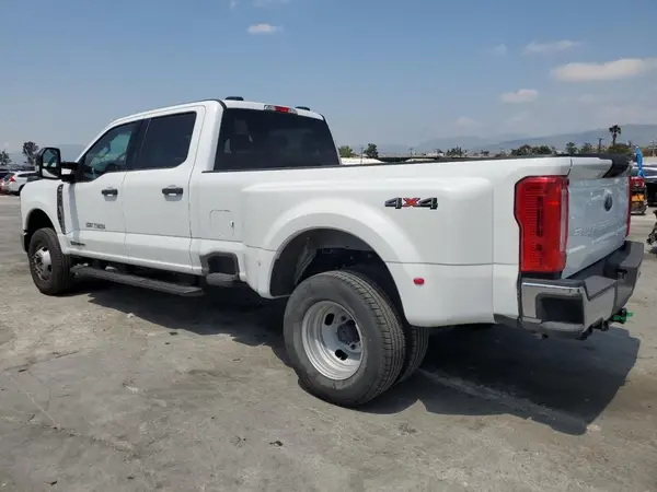 1FT8W3DT1RED53094 2024 FORD F350 - Image 2