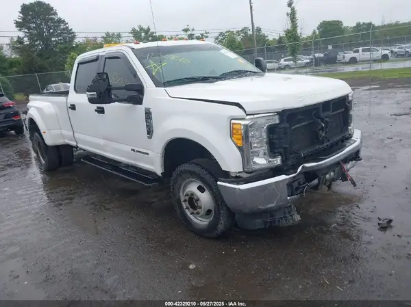 1FT8W3DT2HED86815 2017 FORD F350 - Image 1