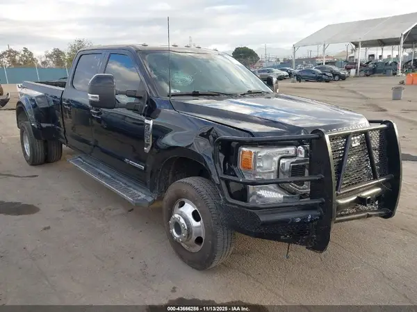 1FT8W3DT2NEC88752 2022 FORD F350 - Image 1