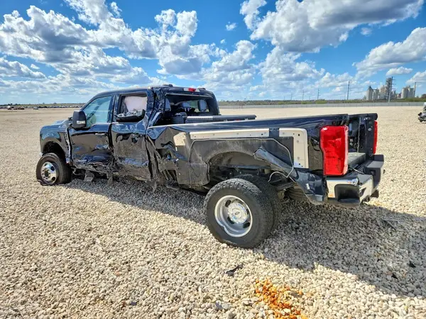 1FT8W3DT2RED67635 2024 FORD F350 - Image 2