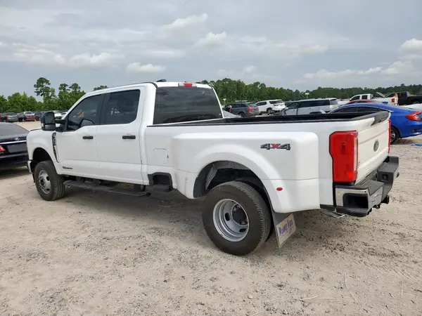1FT8W3DT2RED70342 2024 FORD F350 - Image 2