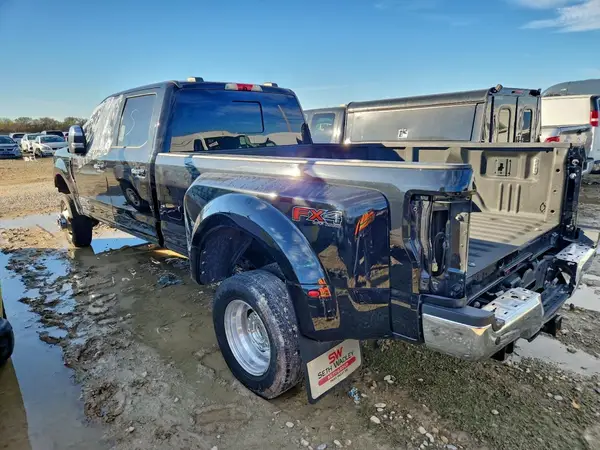 1FT8W3DT3NEC01876 2022 FORD F350 - Image 2