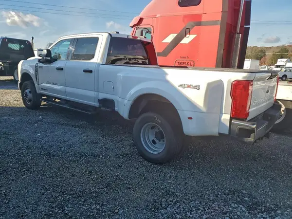 1FT8W3DT3SEC55576 2025 FORD F350 - Image 2