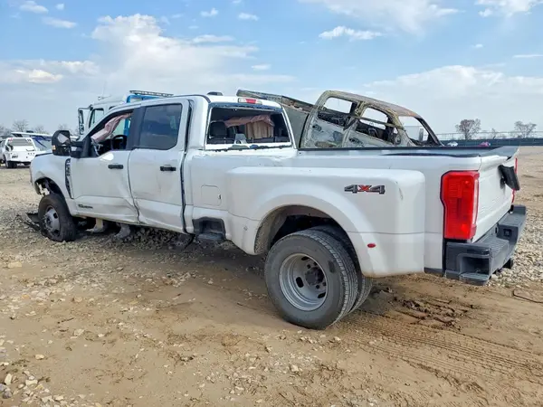 1FT8W3DT3TED21416 2026 FORD F350 - Image 2