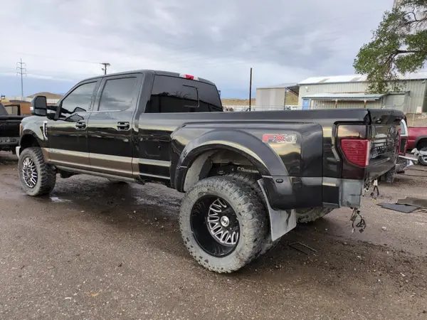 1FT8W3DT4HEB76460 2017 FORD F350 - Image 2