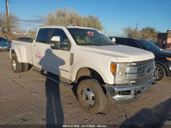 1FT8W3DT4HEE14677 2017 FORD F350 - Image 1