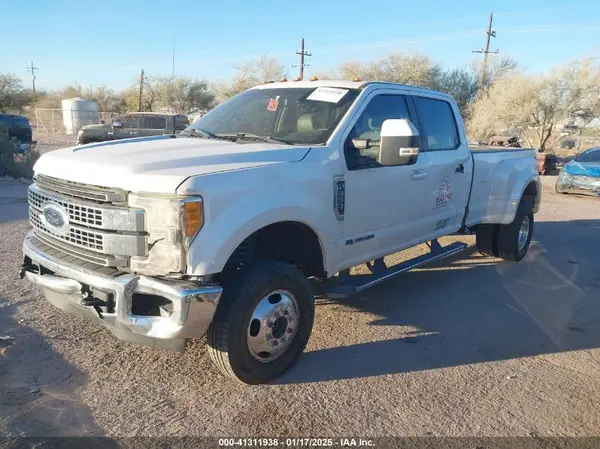 1FT8W3DT4HEE14677 2017 FORD F350 - Image 2