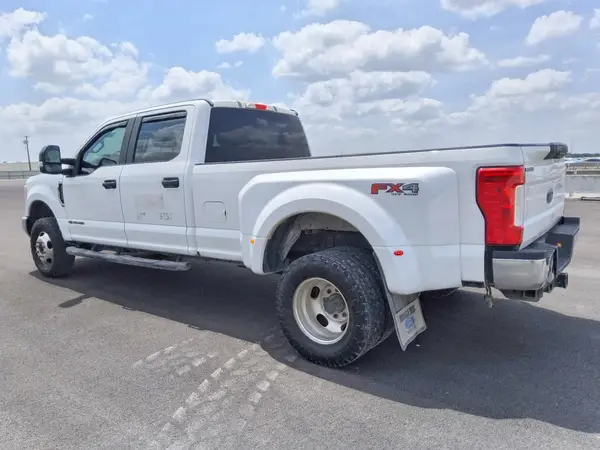 1FT8W3DT4KEE64308 2019 FORD F350 - Image 2