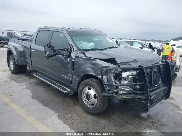 1FT8W3DT4NEE37615 2022 FORD F350 - Image 1