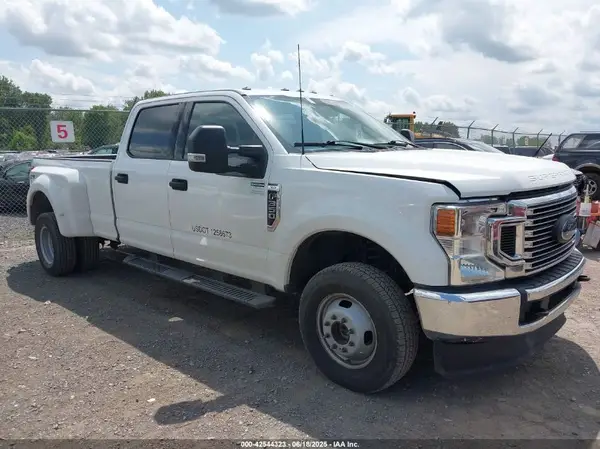 1FT8W3DT4NEF29761 2022 FORD F350 - Image 1