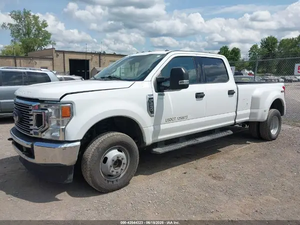1FT8W3DT4NEF29761 2022 FORD F350 - Image 2