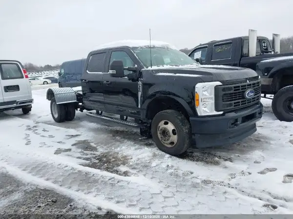 1FT8W3DT4PEC16292 2023 FORD F350 - Image 1