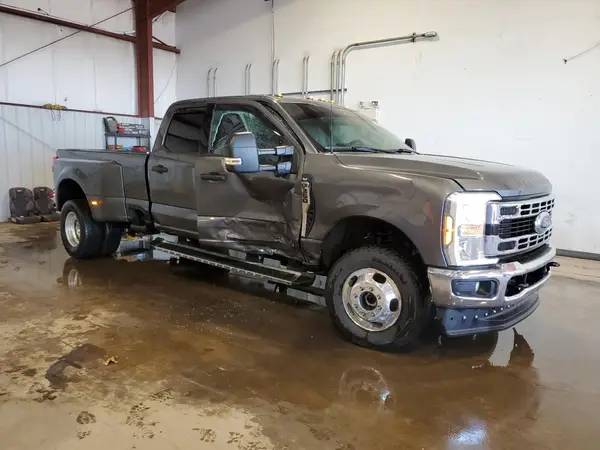 2024 FORD F350 COPART lot 49405705 auction photo 4