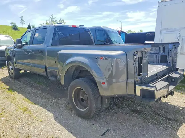 1FT8W3DT4REE37832 2024 FORD F350 - Image 2