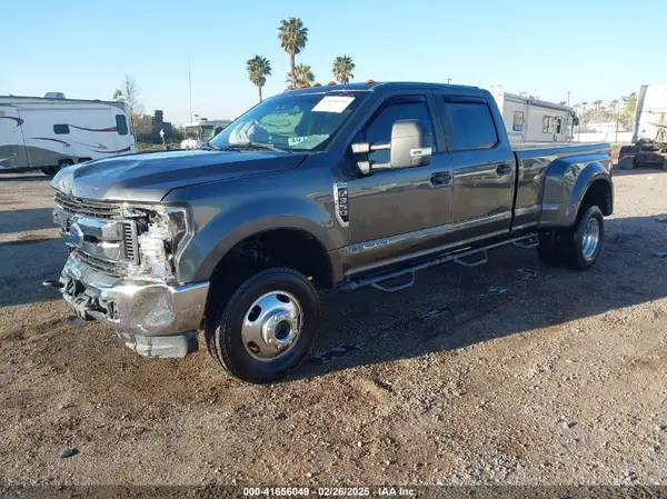 1FT8W3DT5JEC91784 2018 FORD F350 - Image 2