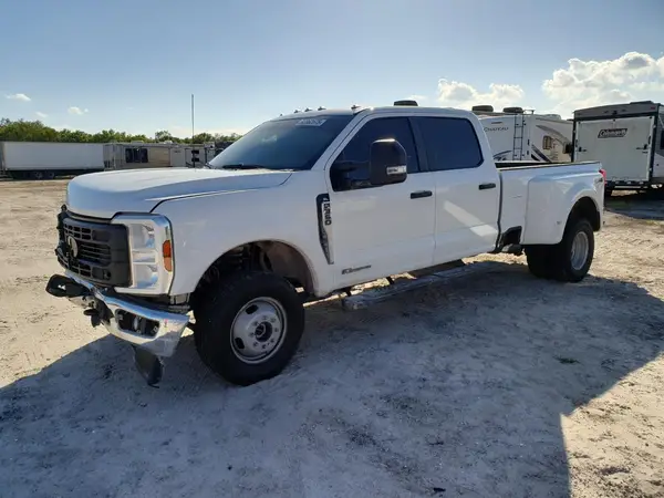 1FT8W3DT5SEC24300 2025 FORD F350 - Image 1