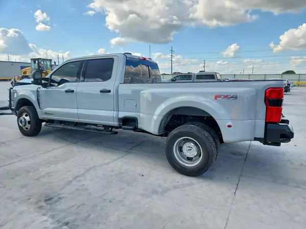 1FT8W3DT5SEC28458 2025 FORD F350 - Image 2
