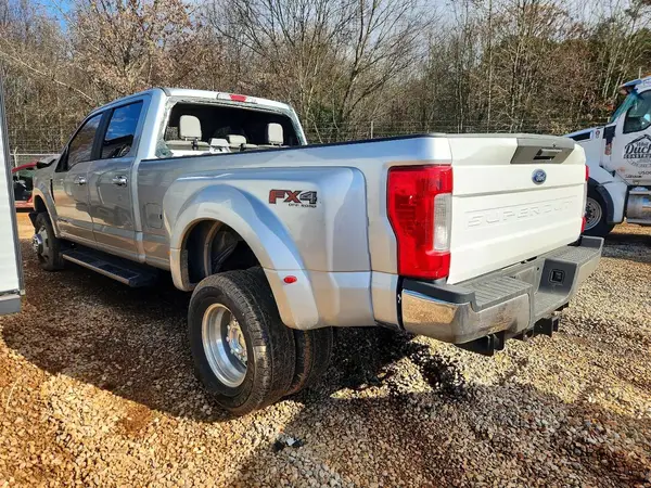 1FT8W3DT6HEE94693 2017 FORD F350 - Image 2
