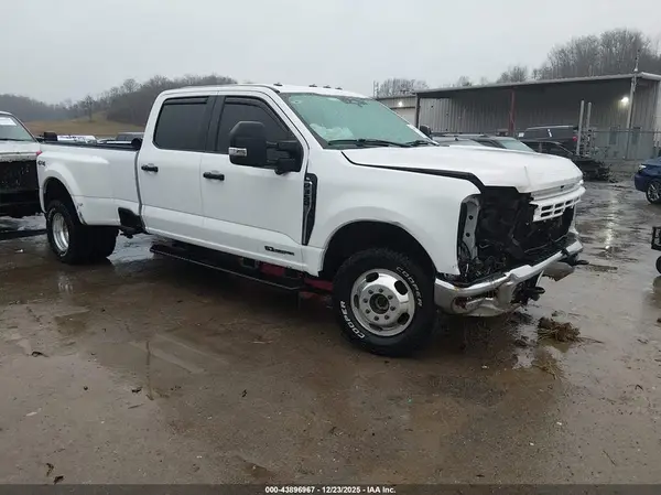 1FT8W3DT6PEE06630 2023 FORD F350 - Image 1
