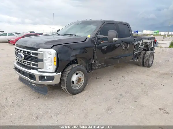 1FT8W3DT6REF39987 2024 FORD F350 - Image 2